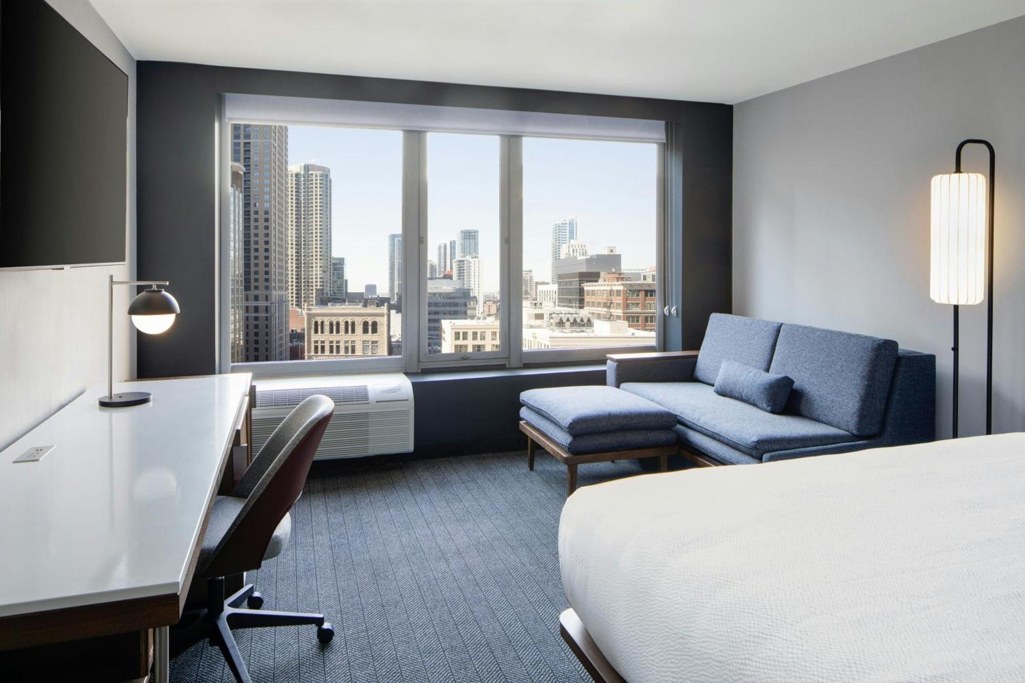 Courtyard By Marriott Chicago Downtown/River North Экстерьер фото