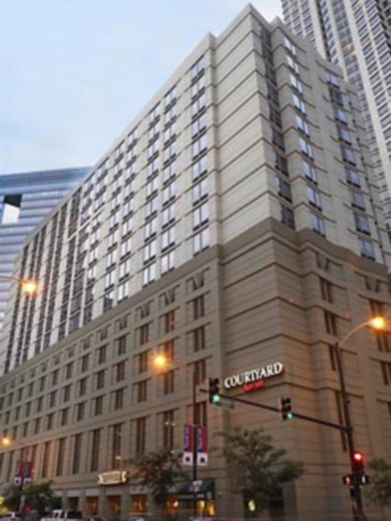 Courtyard By Marriott Chicago Downtown/River North Экстерьер фото