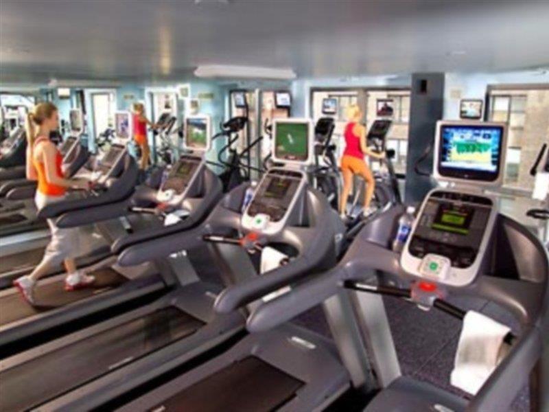 Courtyard By Marriott Chicago Downtown/River North Экстерьер фото
