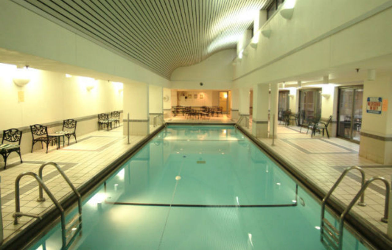 Courtyard By Marriott Chicago Downtown/River North Экстерьер фото